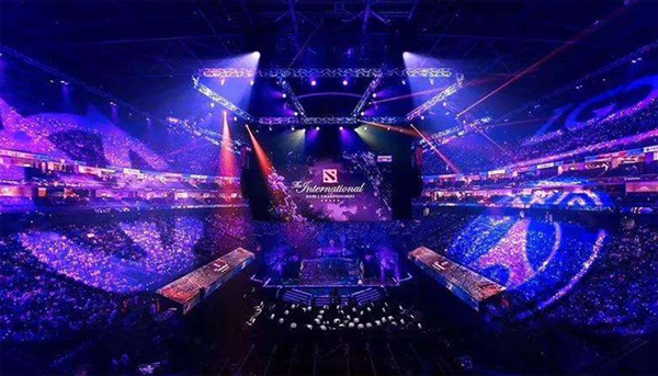 却在场上合 却在场上合