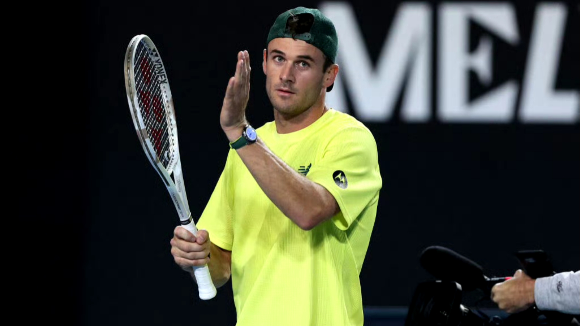 还在球场阅 还在球场阅