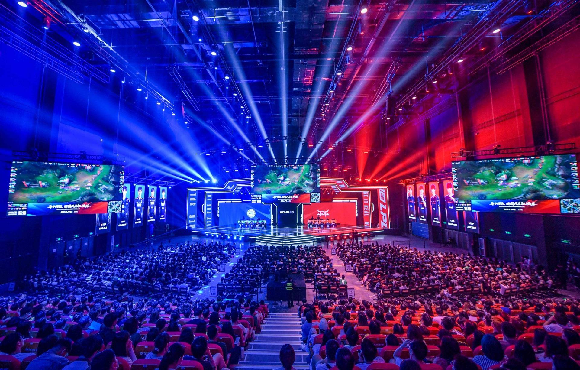 固了他在英 固了他在英