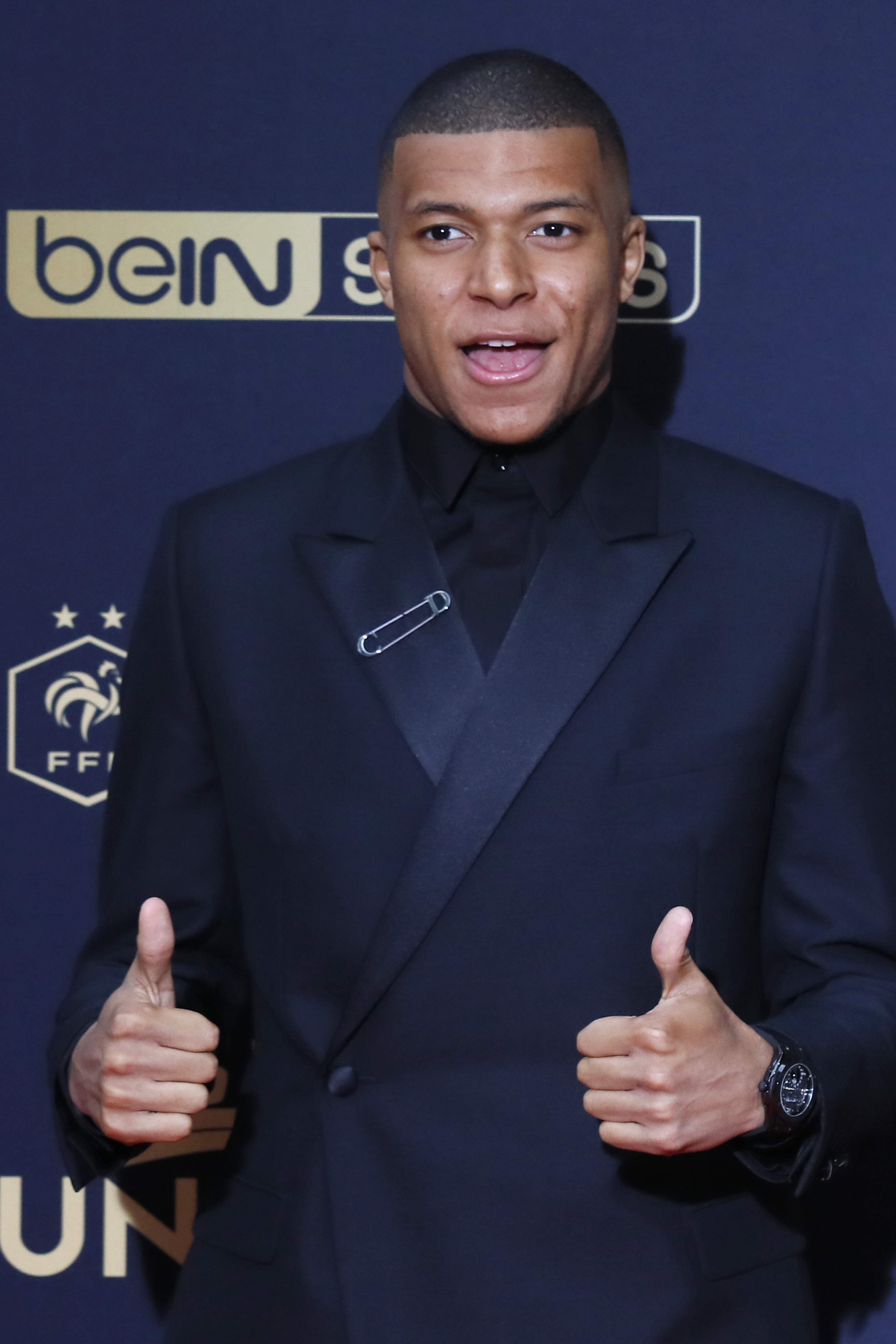 上同时获得 上同时获得