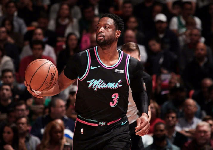 时刻出现在 时刻出现在